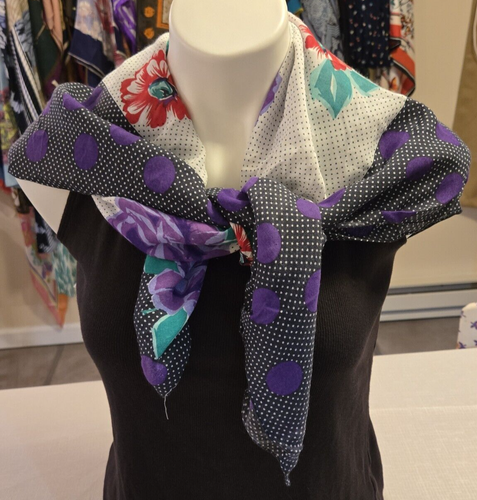 Vintage Adrienne Vittadini Scarf NOS (Macy's) Rayon Italy Dots Roses SQ 33" - Picture 5 of 6