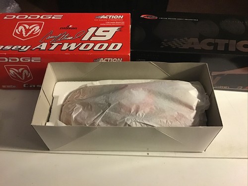 1/1200 Casey Atwood #19 Action 2001 Dodge Intrepid R/T NASCAR 1/24 Diecast Bank - Picture 8 of 12