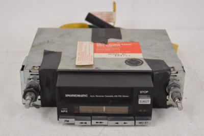 Sparkomatic SR-334 AM/FM Radio Cassette Tape Player Auto Reverse POWERS ON PLAYS