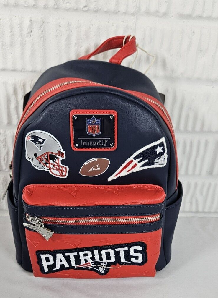 【Lounge Fly】NFL New England Patriots Patches Mini Backpack Loungefly NFL New England Patriots Patches Mini Backpack