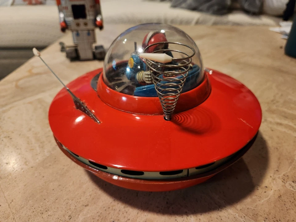 Platillo Volador OVNI Cragstan KO Yoshiya De Colección Funciona con Batería ¡FUNCIONA Ver Video! Foto 2 de 4