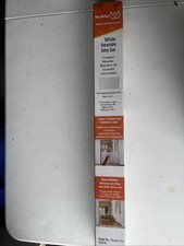 EasyBaby Retractable Baby Gate, 33" Tall Extends up to 55'' Wide White Child NEW