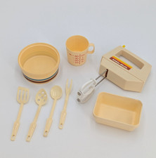 Vintage Chilton-Globe Kiddy-Matic Kids Handheld Mixer Beater Kitchen Set Toy 8pc