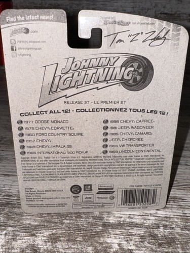 1/64 Johnny Lightning 1965 INTERNATIONAL 1200 PICKUP Tan/brown Die-Cast - Picture 8 of 8