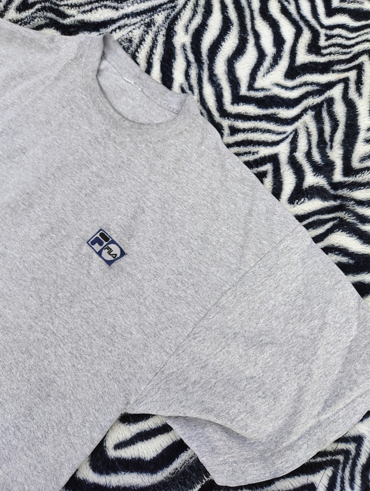 T shirt FILA vintage uomo XXL 2XL grigio streetwear grunge skater anni 90 logo Y2K