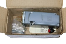 SQUARE D HDW-4 SER.A PRESSURE SWITCH CLASS 9012 / SQUARE D HDW-4