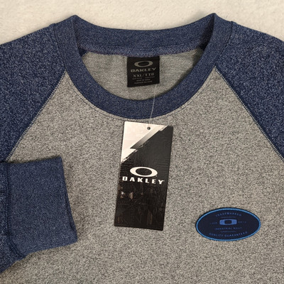 NEW Oakley Men's 2XL Crewneck Sweatshirt Blue Grey Knitted Logo Regular Fit