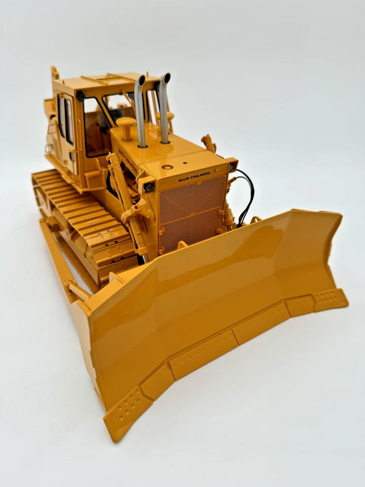 Construction Pioneers Allis Chalmers 17'' HD-41 Bulldozer 1:25 Scale Diecast NEW - Image 4 of 4