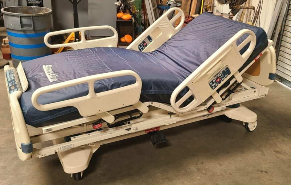 Stryker Secure II 3002 Hospital Bed Medical Electric Adjustable With