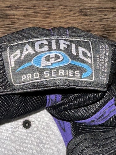 UNI Panthers Northern Iowa Hat Cap Fitted 7 3/8 - 8 M-XL Black Purple Pacific Pr - Picture 8 of 9