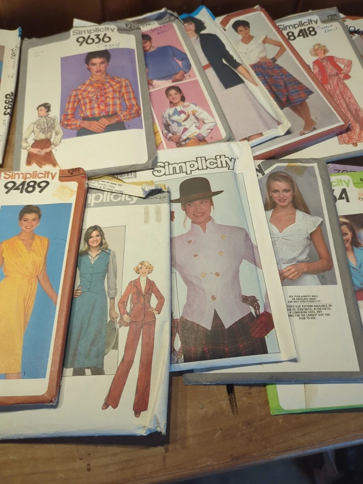 HUGE Lot of 20 CUT Vintage Sewing Patterns Simplicity and McCalls - Image 4 of 4