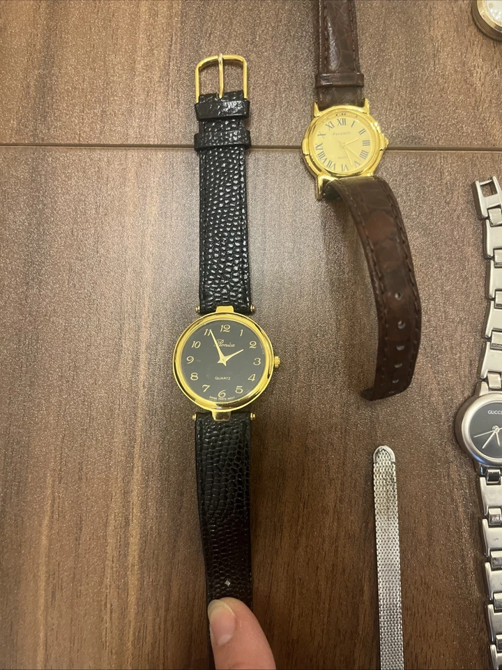 Lote De 11 Relojes Antiguos De Colección Funcionando Gucci A Bulova Coleccionistas Sueño Foto 2 de 4