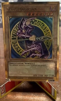 Dark Magician 1st edition Gold Maximum