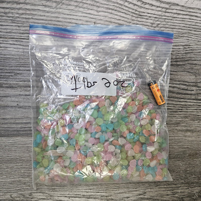 997pcs Glow in The Dark Rocks Outdoor Decorations Stones Small