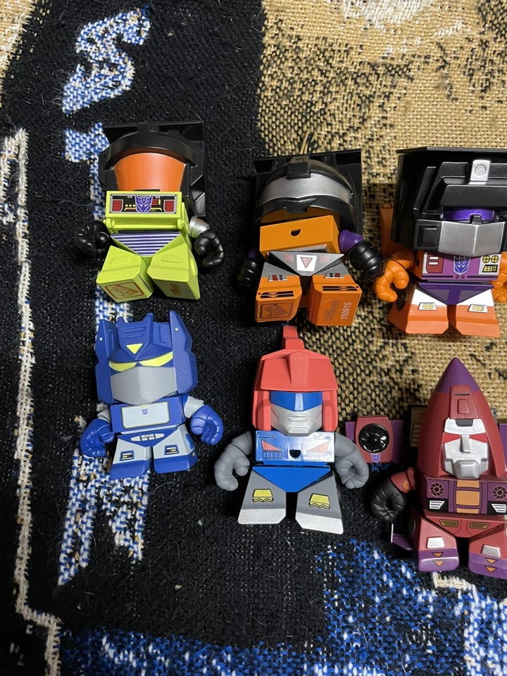 Transformers The loyal Subjects Toy Minifigure Lot Of 9 - Autobots & Deceptacons - Image 3 of 4