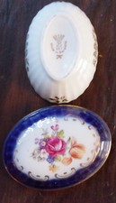PM Porzellan alte Deckeldose Blumenmotiv & Goldrand  &Oslash; 7,5 cm, kobaltblau