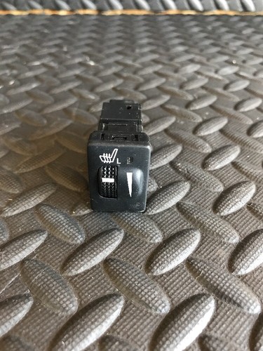 Toyota Avensis 2.0 D4D 2009-2014 Year Front Left Seat Heat Button 453484 - Picture 1 of 10