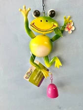 HOME GARDEN POOL YARD PATIO DECOR  - HANGING FROG WITH DRAGONFLY & BELL - NEW