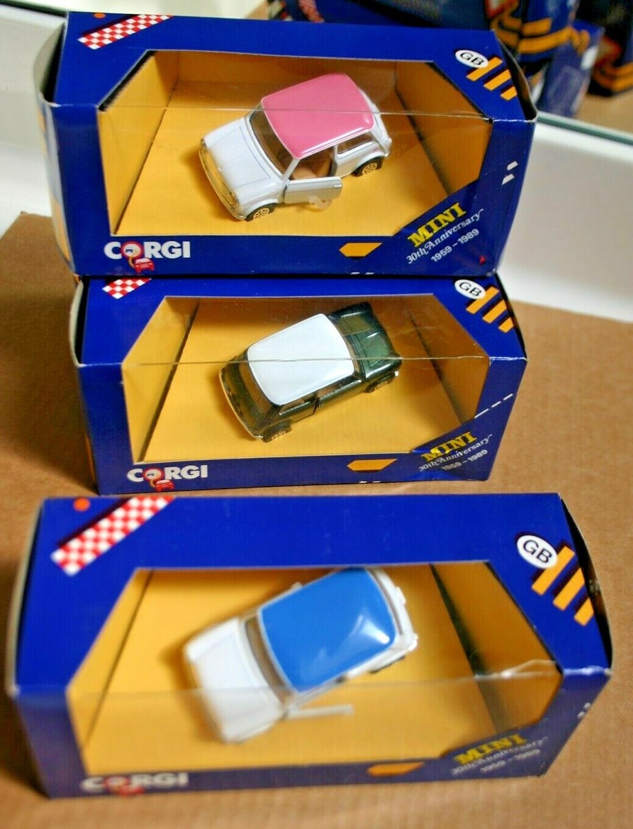 1/36 30TH ANNIVERSARY SET 4 MINI COOPER CORGI MODELS ORIGINAL