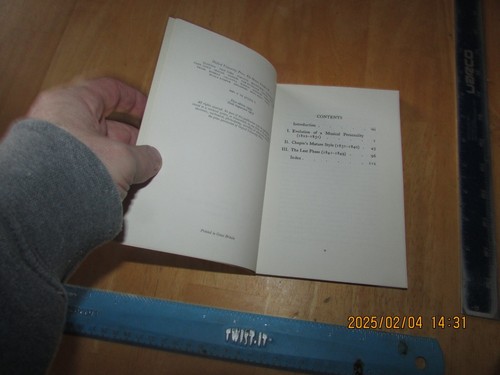 Chopin's Musical Style by Gerald Abraham - 1973 Oxford Press Paperback - Foto 5 di 9