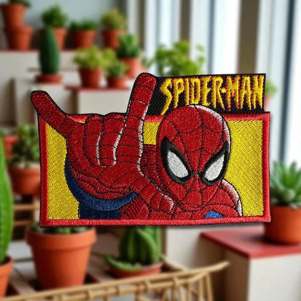Patch bordado I Love Spiderman 3,22" X 5,01" - Imagem 3 de 4