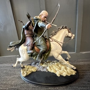 LOTR~LEGOLAS, GIMLI ON AROD~STATUE~LE 5000~SIDESHOW / WETA~MIBS