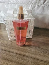 New Victoria's Secret SUCH A FLIRT FRAGRANCE Body Spray Mist 8.4 fl oz RETIRED 