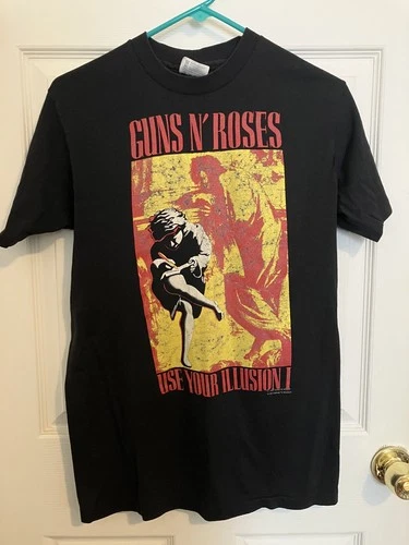 Guns N' Roses Use Your Illusion Tour Size Mediu 1990s vintage concert t-shirt, vintage, size M, single stitch, B+ condition