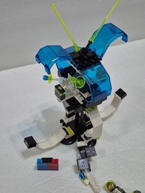 Lego Vintage Space Exploriens 6899-Nebula Outpost. Not Complete w/2 Figures 1996