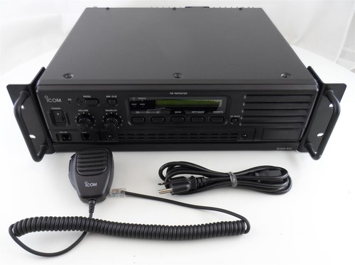 ICOM IC-FR3000-2 Continuous Duty Repeater 50 Watt VHF 150-174 MHz With Mic Used