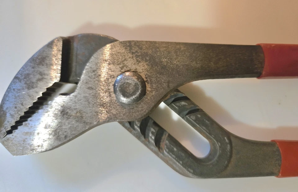 Alicate Proto Tongue and Groove 10 polegadas J260SGXL fabricado nos EUA. - Imagem 2 de 2