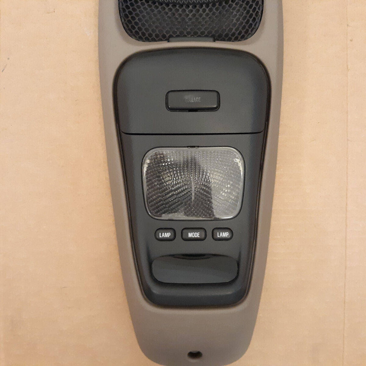 1994 Ford Bronco Eddie Bauer Overhead Ceiling Console - Dome 1994 Ford Bronco Eddie Bauer Overhead Ceiling Console - Dome