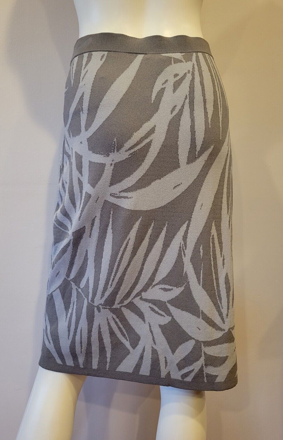 Picture 2 of 4
