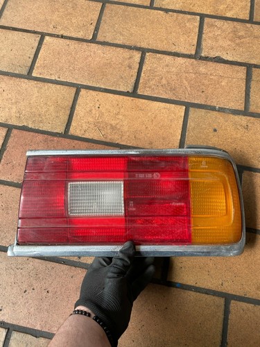 Original BMW 5er E12 08.76-81 Rückleuchte Rücklicht Heckleuchte rechts 1360314