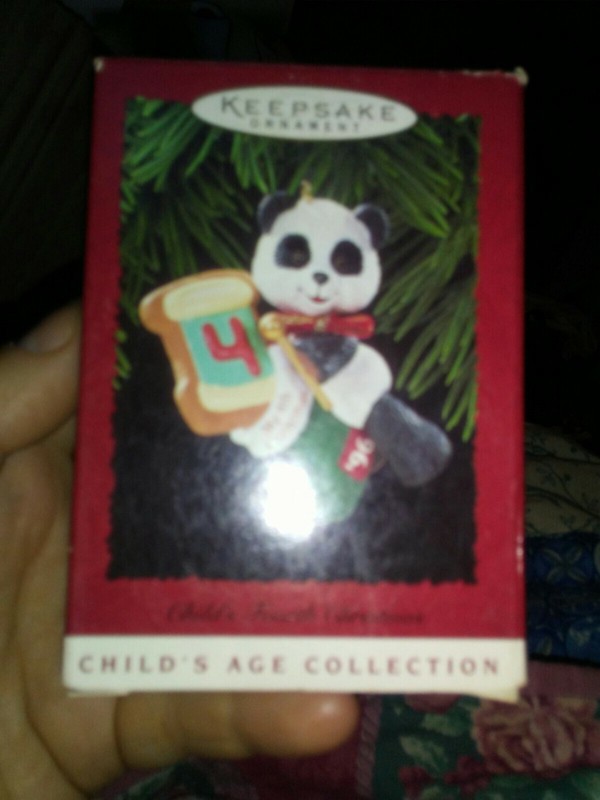 HALLMARK KEEPSAKE CHRISTMAS ORNAMENT "CHILD'S FOURTH CHRISTMAS" QX5781  NIB 1996