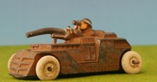 MANOIL - VINTAGE LEAD - U.S. ARMY TANK WITH DRIVER/GUNNER - WHITE TIRES