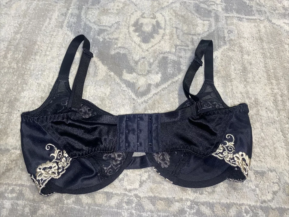 Sujetador con aros negro CABERNET 34DD 10610 correa trasera Foto 3 de 4