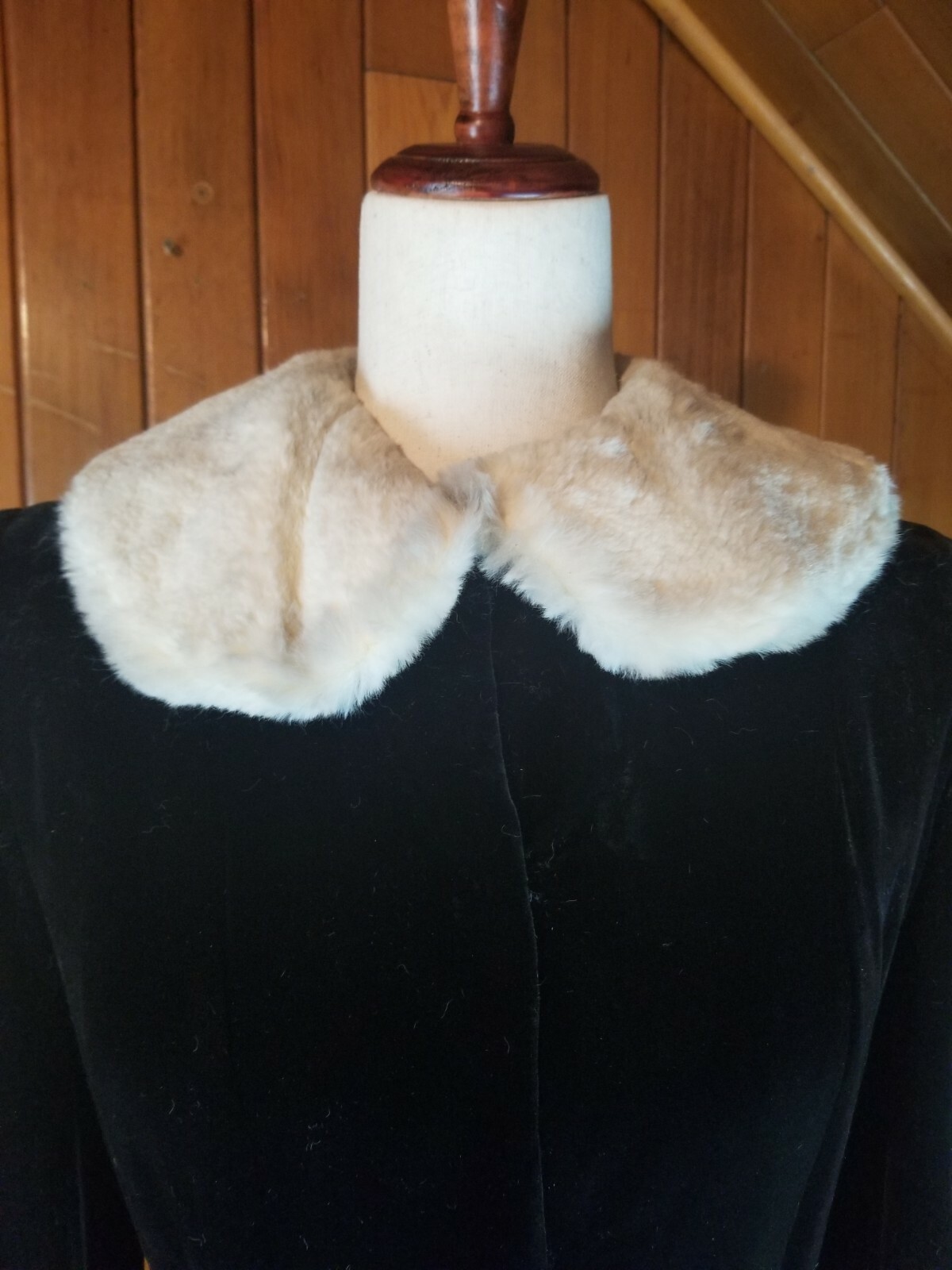 Vintage Antique 1920' 1930's Long Plush Black Vel… - image 3