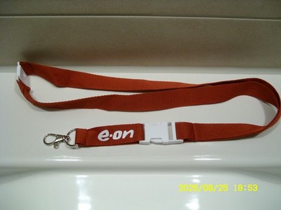 E.on Eon Schlüsselband mit Karabiner dunkelrot NEU und ungetragen ***TOP***