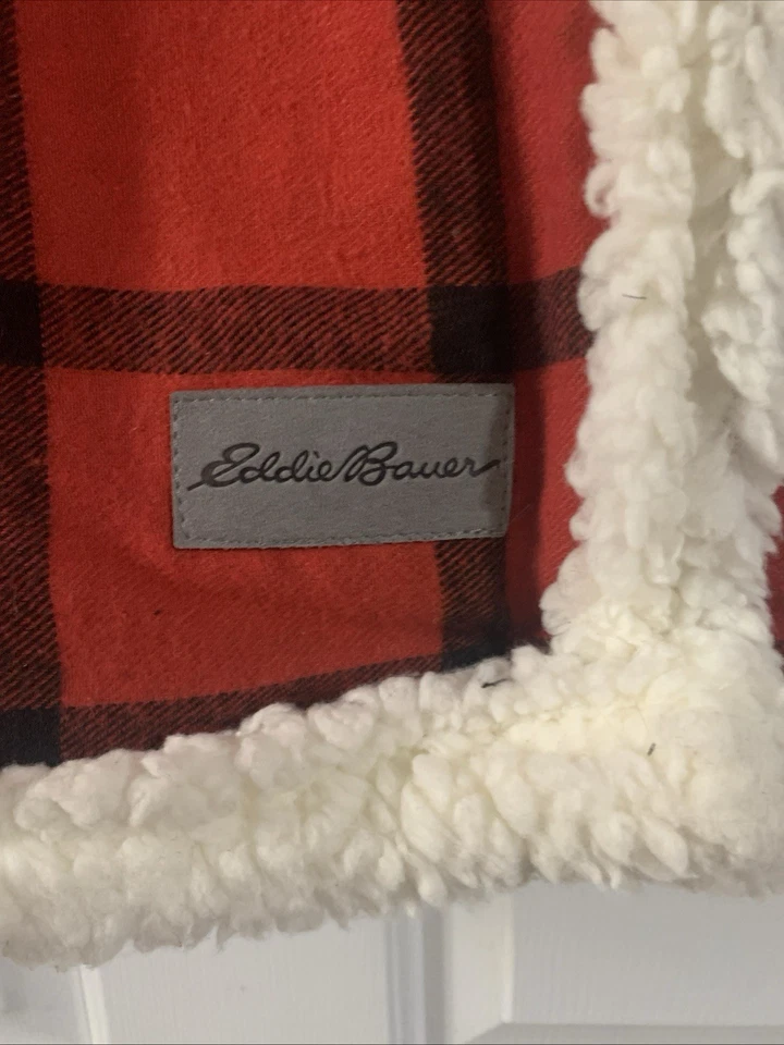 NWT Red Buffalo Plaid Flannel Reverse Faux Shearling Throw Blanket Eddie Bauer - Image 2 of 4