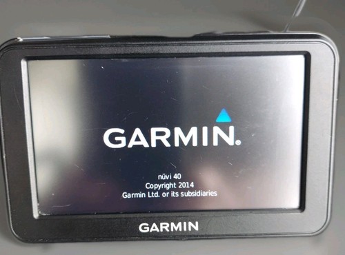 Garmin NUVI 40 LM GPS  Lifetime Updates Tested & WORKS