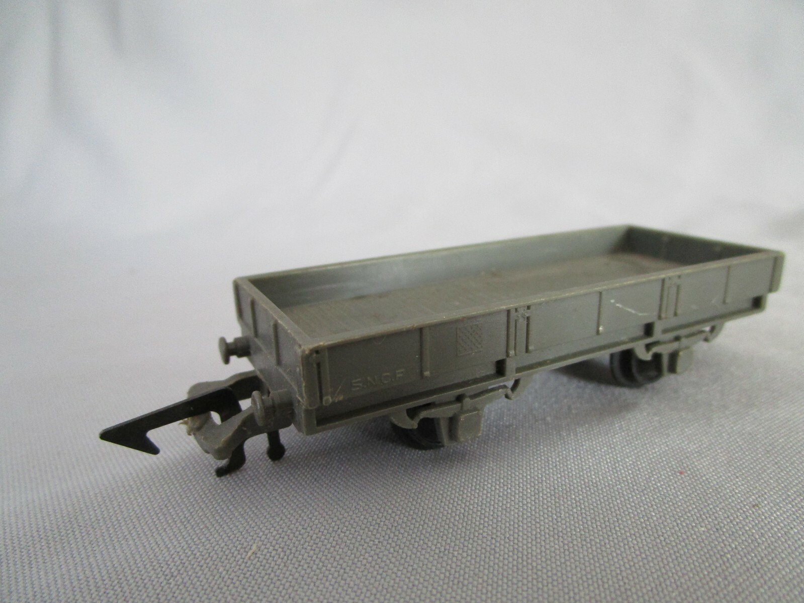 Wagon Plat Jouef HO 1/87 Avec Véhicules Militaires - édition Limitée