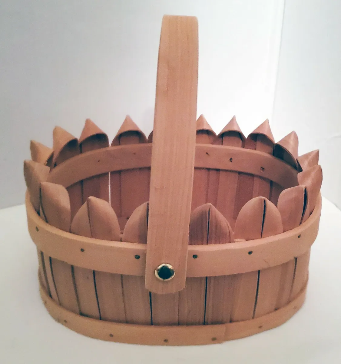 Small Oval Wood Basket With Wood Handle/Bottom and Decorative Edge Natural  Farm
