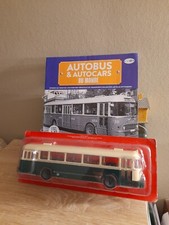 Autobus & Autocars du Monde