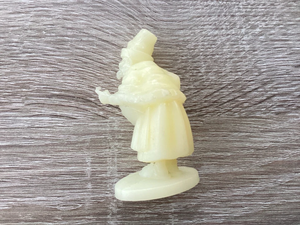 Werbefigur TITZE Märchen HEXE glasiggelb (kein Linde) - Bild 3 von 4