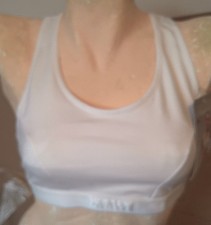 38B -New Shock Absorber Non-Wired Support Level 2 Sports Bra White UK 38B (B104)