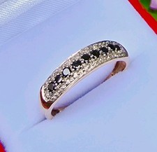 Beautiful 9ct Gold Blue Sapphire and Diamond Ring - Immaculate Condition