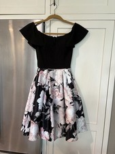 New Betsy  Adam Sz 2 Black Floral Off-The-Shoulder Fit  Flare Short Dress