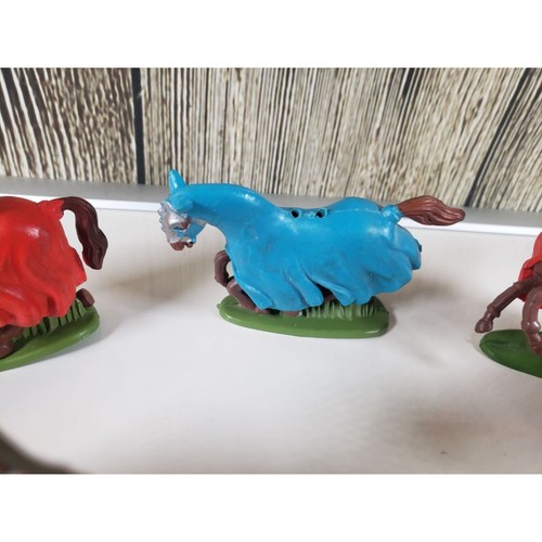 Vintage Britains Ltd Knights and Horses Figures Medieval Spares Set Hong Kong - Picture 4 of 6