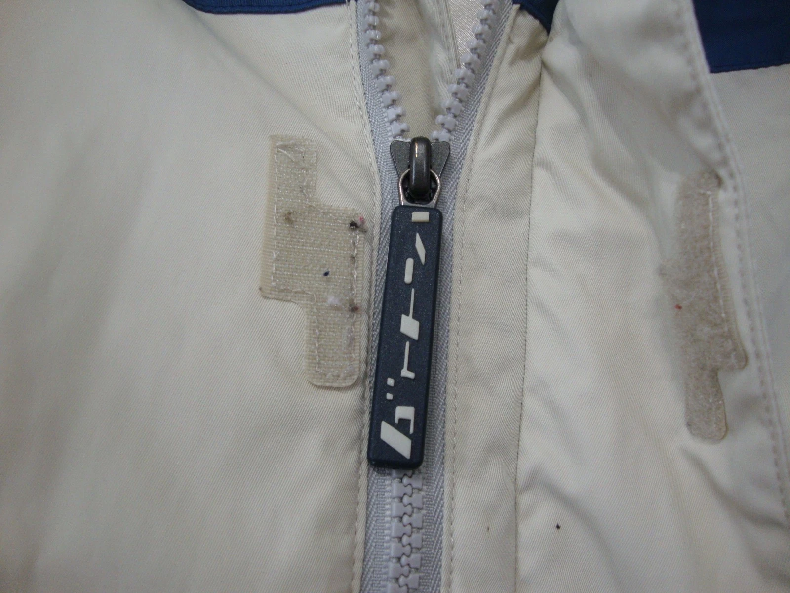 burton snowboard toast hood full zip used jacket
